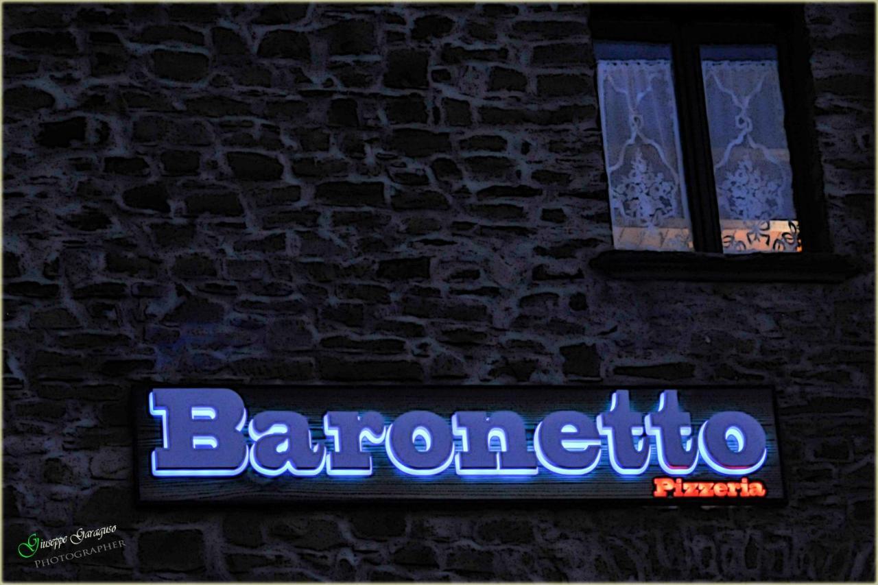 Il Palazzo Del Barone - Stanza Dei Maiorana Hotel Pietrapertosa Bagian luar foto
